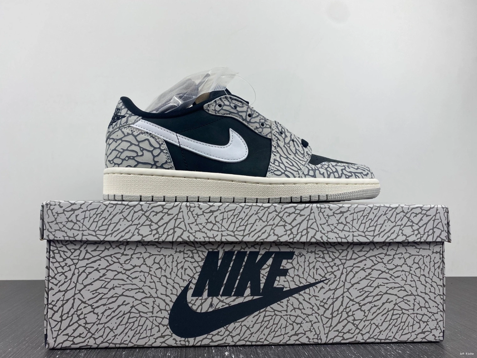 OG 1 Cement Black Jordan Retro Low CZ0790-001 - 1025